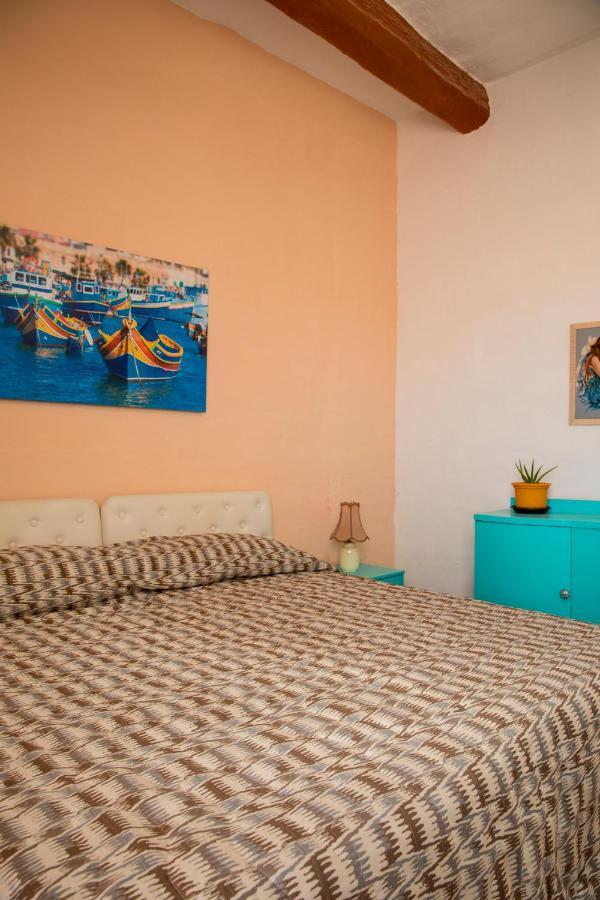 Tal-Karmnu Entire House With Private Heated Pool And Jacuzzi Villa Kirkop ภายนอก รูปภาพ